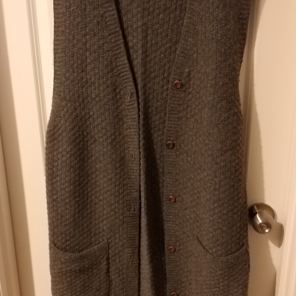 Knitted Sweater vest